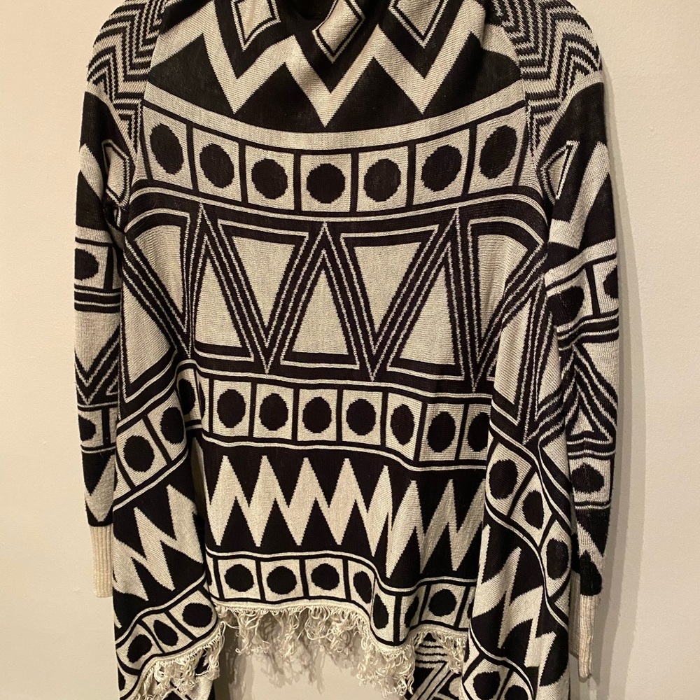 ✨CARDIGAN✨ - Picture 2 of 3